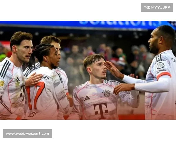 拜仁4-0轻取海登海姆，15轮不败以9分优势领跑